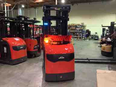 Used 2021 LINDE V15P_5215 Forklift – Electric Order Picker, 3000 lb Capacity, 107” Mast, 106.8 Hours – $29500.00 – Anaheim - Thumbnail 1