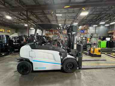 Demo 2023 NISSAN MXL-50H Forklift – Electric Sit Down 4 Wheel, 11000 lb Capacity, 90” Mast, 62 Hours – $89500.00 – Anaheim - Thumbnail 3