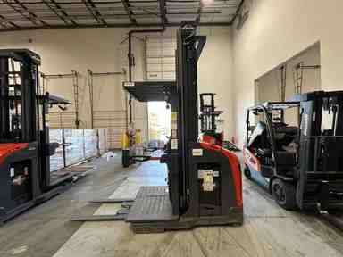 Used 2024 LINDE V15P_1355 Forklift – Electric Order Picker, 3000 lb Capacity, 128” Mast, 1403 Hours – $4850.00 – Salt Lake City - Thumbnail 1