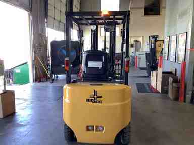 Used 2022 BIG JOE LXE-44 Forklift – Electric Sit Down 4 Wheel, 4400 lb Capacity, 86” Mast, 2001 Hours – $19000.00 – Phoenix - Thumbnail 2