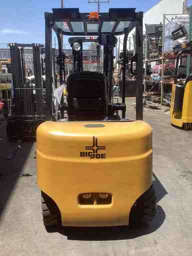 Used 2023 BIG JOE LPE-50_80V Forklift – Lithium Electric Pneumatic, 5000 lb Capacity, 87” Mast, 93 Hours – $38985.00 – Anaheim - Thumbnail 4