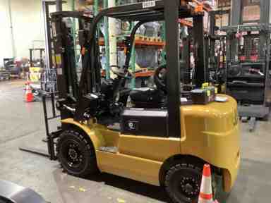 Used 2022 BIG JOE LPE-50_80V Forklift – Lithium Electric Pneumatic, 5000 lb Capacity, 87” Mast, 383 Hours – $36500.00 – Anaheim - Thumbnail 4