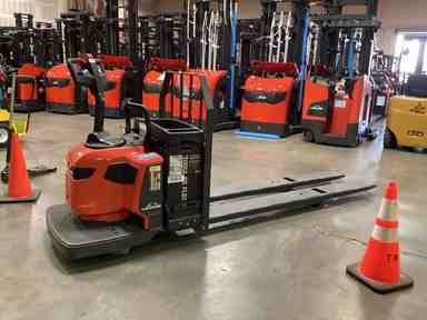 Used 2022 LINDE EWR30_1101-02-27X96 Forklift – Double Rider Jack, 6000 lb Capacity, 3” Mast, 780 Hours – $15744.00 – Anaheim - Thumbnail 1