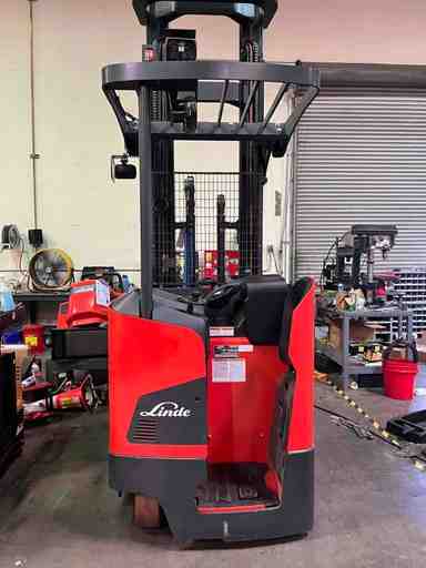 Used 2022 LINDE R22SX_5195 Forklift – Stand Up Reach, 4500 lb Capacity, 131” Mast, 2092 Hours – $34500.00 – Phoenix - Thumbnail 4