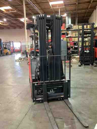 Used 2022 LINDE E20S_1346-20 Forklift – Electric Stand Up Counterbalance, 4000 lb Capacity, 89” Mast, 1733.5 Hours – $39500.00 – Anaheim - Thumbnail 4