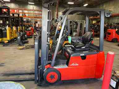 Used 2022 LINDE E18_346-20 Forklift – Electric Sit Down 3 Wheel, 3500 lb Capacity, 91” Mast, 149 Hours – $35000.00 – Phoenix - Thumbnail 4