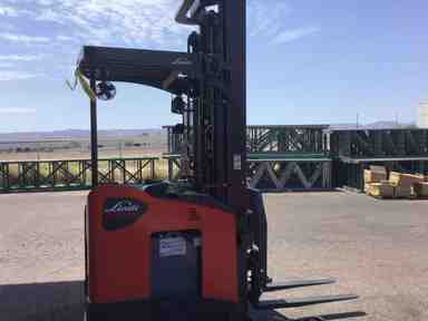 Used 2021  - 16.5" LINDE R22SX_5195 Forklift – Stand Up Reach, 4500 lb Capacity, 119” Mast, 3616 Hours – $29500.00 – Phoenix - Thumbnail 3