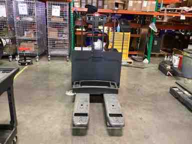 Demo 2022 LINDE EWR30_1101-02-27X48 Forklift – Rider Jack, 6000 lb Capacity, 3” Mast, 555 Hours – $9500.00 – Anaheim - Thumbnail 3