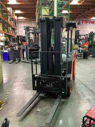Used 2022 LINDE E20S_1346-20 Forklift – Electric Stand Up Counterbalance, 4000 lb Capacity, 89” Mast, 1810 Hours – $39500.00 – Anaheim - Thumbnail 3