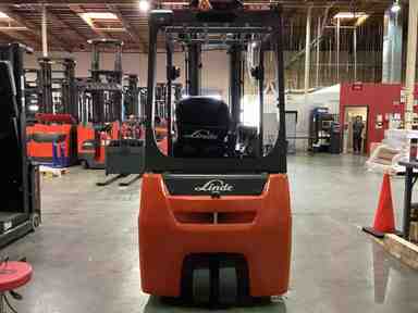 Used 2022 LINDE E18_346-20 Forklift – Electric Sit Down 3 Wheel, 3500 lb Capacity, 91” Mast, 3108 Hours – $27500.00 – Anaheim - Thumbnail 2