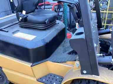 Used 2023 BIG JOE LPE-50_80V Forklift – Lithium Electric Pneumatic, 5000 lb Capacity, 87” Mast, 336 Hours – $38985.00 – Phoenix - Thumbnail 2