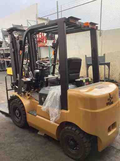 Used 2023 BIG JOE LPE-50_80V Forklift – Lithium Electric Pneumatic, 5000 lb Capacity, 90” Mast, 535 Hours – $38985.00 – Anaheim - Thumbnail 3
