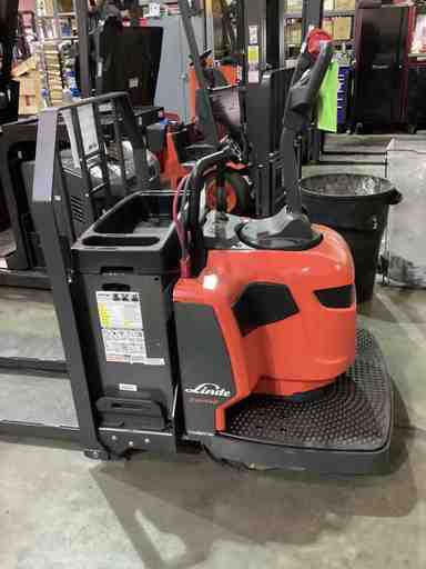 Used 2022 LINDE EWR30_1101-02-27X78 Forklift – Rider Jack, 6000 lb Capacity, 3” Mast, 400 Hours – $15950.00 – Anaheim - Thumbnail 3