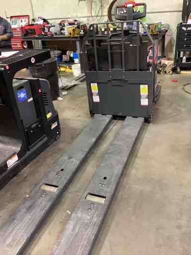 New 2022 LINDE EWR30_1101-02-27X96 Forklift – Double Rider Jack, 6000 lb Capacity, 3” Mast, 395 Hours – $15900.00 – Anaheim - Thumbnail 4
