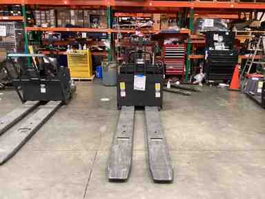 New 2022 LINDE EWR30_1101-02-27X96 Forklift – Double Rider Jack, 6000 lb Capacity, 3” Mast, .1 Hours – $15950.00 – Anaheim - Thumbnail 3