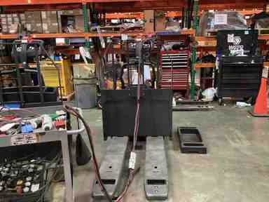 Demo 2022 LINDE EWR30_1101-02-27X48 Forklift – Rider Jack, 6000 lb Capacity, 3” Mast, 181 Hours – $13500.00 – Phoenix - Thumbnail 2