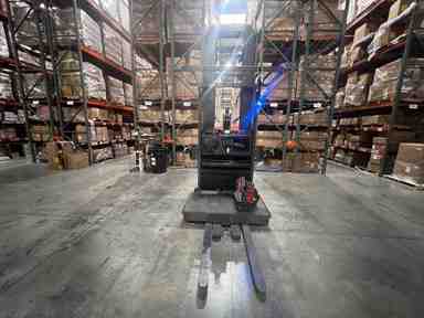 Used 2022 LINDE V15P_5215-WG Forklift – Electric Order Picker, 3000 lb Capacity, 128” Mast, 6150 Hours – $43900.00 – Anaheim - Thumbnail 3