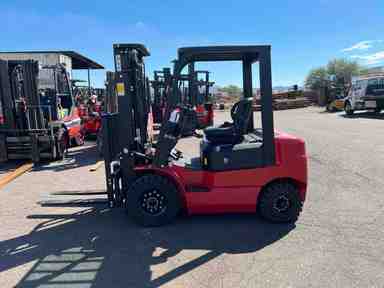 Used 2023 BIG JOE LPE-50_80V Forklift – Lithium Electric Pneumatic, 5000 lb Capacity, 87.5” Mast, 596 Hours – $34250.00 – Phoenix - Thumbnail 1