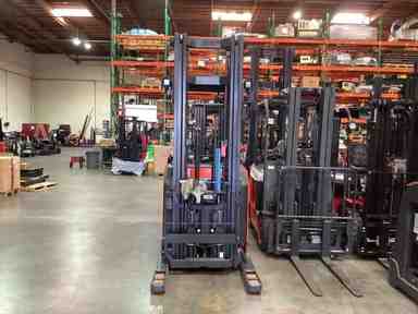 Used 2022 LINDE R17SX_5195 Forklift – Stand Up Reach, 3500 lb Capacity, 113” Mast, 1447 Hours – $39500.00 – Phoenix - Thumbnail 3