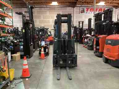 Used 2022 LINDE E25C_1347 Forklift – Electric Sit Down 4 Wheel, 5000 lb Capacity, 91” Mast, 1233.1 Hours – $59500.00 – Anaheim - Thumbnail 5
