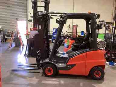 Used 2022 LINDE H16T_391 Forklift – LPG Pneumatic, 3000 lb Capacity, 86” Mast, 2466 Hours – $29500.00 – Anaheim - Thumbnail 4