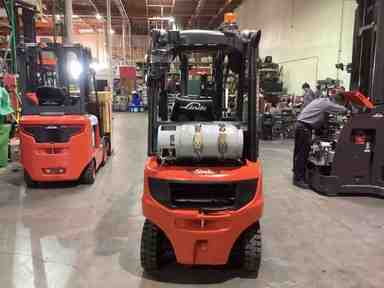 Used 2022 LINDE H16T_391 Forklift – LPG Pneumatic, 3000 lb Capacity, 86” Mast, 2466 Hours – $29500.00 – Anaheim - Thumbnail 1