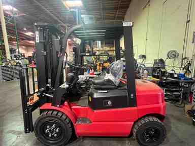 New 2024 BIG JOE LPE-60_80V Forklift – Lithium Electric Pneumatic, 6000 lb Capacity, 90” Mast, 32 Hours – $39500.00 – Anaheim - Thumbnail 1