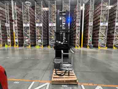 Used 2021 LINDE V15P_1355-WG Forklift – Electric Order Picker, 3000 lb Capacity, 156” Mast, 2006 Hours – $37500.00 – Anaheim - Thumbnail 3