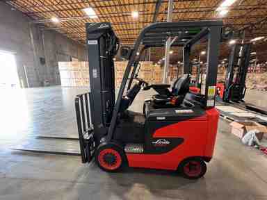 Used 2022 LINDE E25C_1347-FT Forklift – Electric Sit Down 4 Wheel, 5000 lb Capacity, 91” Mast, 661 Hours – $47400.00 – Anaheim - Thumbnail 2