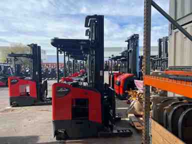 Used 2022 LINDE R17SX_5195 Forklift – Stand Up Reach, 3500 lb Capacity, 119” Mast, 3240 Hours – $33200.00 – Phoenix - Thumbnail 4