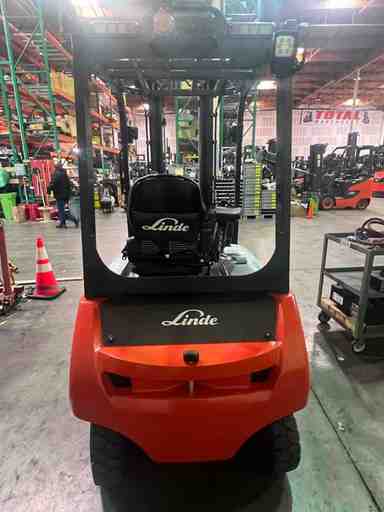 Used 2022 LINDE E204WC_346-20 Forklift – Electric Sit Down 4 Wheel, 4000 lb Capacity, 91” Mast, 334 Hours – $49682.74 – Anaheim - Thumbnail 3
