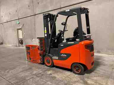 Used 2022 LINDE E25C_1347 Forklift – Electric Sit Down 4 Wheel, 5000 lb Capacity, 91” Mast, 1149 Hours – $35500.00 – Anaheim - Thumbnail 3