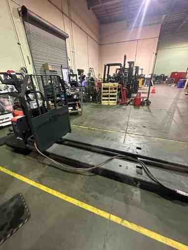 New 2022 LINDE EWR40_1101-02-27X96-PS Forklift – Double Rider Jack, 4000 lb Capacity, 3” Mast, 590 Hours – $18650.00 – Anaheim - Thumbnail 3