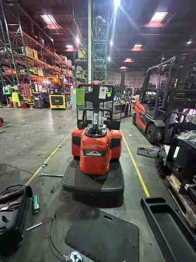 New 2022 LINDE EWR40_1101-02-27X96-PS Forklift – Double Rider Jack, 4000 lb Capacity, 3” Mast, 590 Hours – $18650.00 – Anaheim - Thumbnail 2