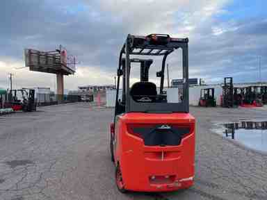 Used 2022 LINDE E32CL_1347-FT Forklift – Electric Sit Down 4 Wheel, 6500 lb Capacity, 88” Mast, 826 Hours – $36200.00 – Phoenix - Thumbnail 4