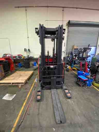 Demo 2022 LINDE R17SX_5195 Forklift – Stand Up Reach, 3500 lb Capacity, 95” Mast, 265 Hours – $42500.00 – Anaheim - Thumbnail 1