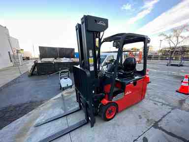 Used 2022 LINDE E20_346-20 Forklift – Electric Sit Down 3 Wheel, 4000 lb Capacity, 89” Mast, 490 Hours – $44500.00 – Anaheim - Thumbnail 1