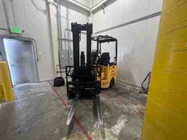 Used 2022 BENDI B30AC Forklift – VNA, 3000 lb Capacity, 95” Mast, 7325.8 Hours – $54500.00 – Anaheim - Thumbnail 4