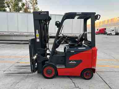 Used 2022 LINDE E25C_1347-FT Forklift – Electric Sit Down 4 Wheel, 5000 lb Capacity, 89” Mast, 3776.1 Hours – $39500.00 – Anaheim : Rented (Anaheim) - Thumbnail 1