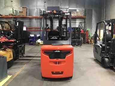 Used 2022 LINDE E32CL_1347 Forklift – Electric Sit Down 4 Wheel, 6500 lb Capacity, 91” Mast, 184 Hours – $46525.00 – Phoenix - Thumbnail 2