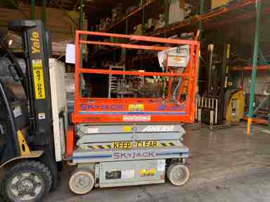 Used 2000 SKYJACK SJ-III-3219 Forklift – Scissor Lift, 500 lb Capacity, 84” Mast, 6048 Hours – $6800.00 – Hawaii, Waipahu - Thumbnail 1