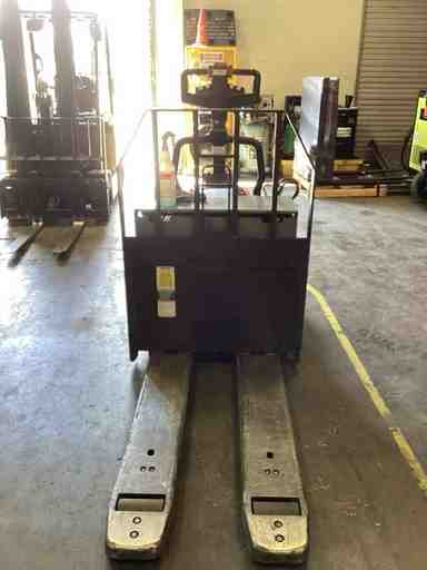 Used 2022 LINDE EWR30_1101-02-27X48-PS Forklift – Rider Jack, 6000 lb Capacity, 3” Mast, 824.9 Hours – $13500.00 – Anaheim - Thumbnail 2