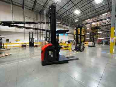 Used 2021 LINDE V15P_5215-WG Forklift – Electric Order Picker, 3000 lb Capacity, 156” Mast, 4540 Hours – $49985.00 – Anaheim - Thumbnail 2