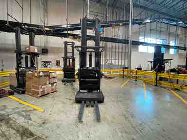 Used 2021 LINDE V15P_5215-WG Forklift – Electric Order Picker, 3000 lb Capacity, 156” Mast, 4540 Hours – $49985.00 – Anaheim - Thumbnail 4