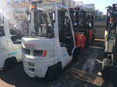 Used 2016 NISSAN AF50LP Forklift – LPG Pneumatic, 5000 lb Capacity, 83” Mast, 8641 Hours – $17500.00 – Las Vegas - Thumbnail 1