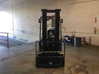 Used 2019 BIG JOE LXE-44 Forklift – Electric Sit Down 4 Wheel, 4400 lb Capacity, 86” Mast, 2733 Hours – $15500.00 – Riverside, CA - Thumbnail 4