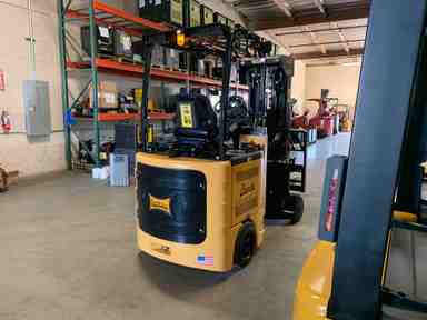 Used 2021 BENDI B30AC Forklift – VNA, 3000 lb Capacity, 89” Mast, 3775 Hours – $54225.00 – Anaheim - Thumbnail 2