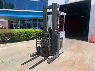Used 2016 NISSAN SRX30NDF Forklift – Stand Up Double Reach, 3000 lb Capacity, 107” Mast, 5076.9 Hours – $26250.00 – Anaheim - Thumbnail 2