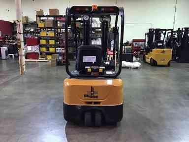 Used 2021 BIG JOE V18-189 Forklift – Electric Sit Down 3 Wheel, 3000 lb Capacity, 84” Mast, 105 Hours – $32500.00 – Anaheim - Thumbnail 2