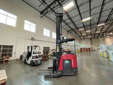 Used 2014 RAYMOND 752-R45TT Forklift – Stand Up Reach, 4000 lb Capacity, 174” Mast, 20609 Hours – $22500.00 – Anaheim - Thumbnail 3